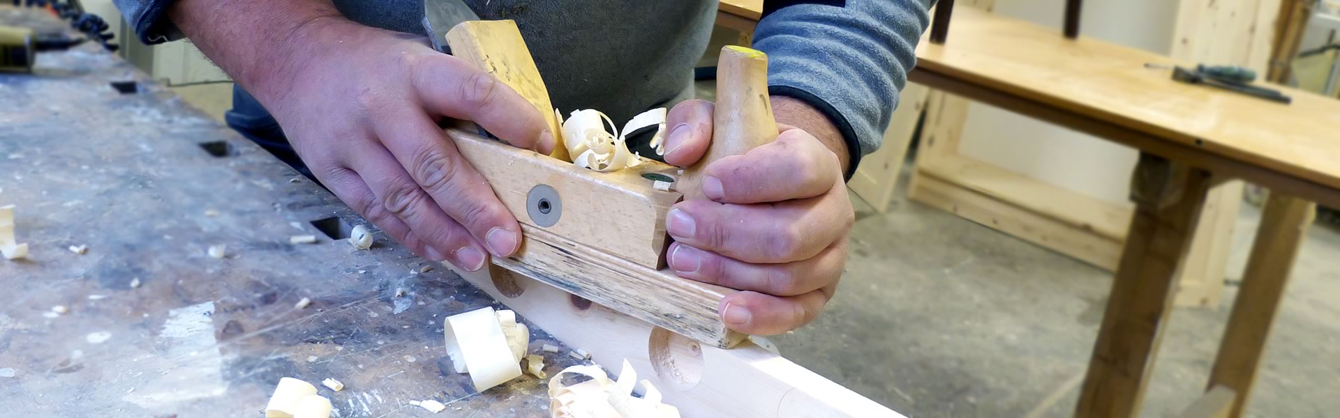 Holzwerkstatt KAURI - Ihre Tischlerei in Soest | Möbelbau | Innenausbau & Ladenbau | Fenster & Türen, Treppen |  Restaurierungen